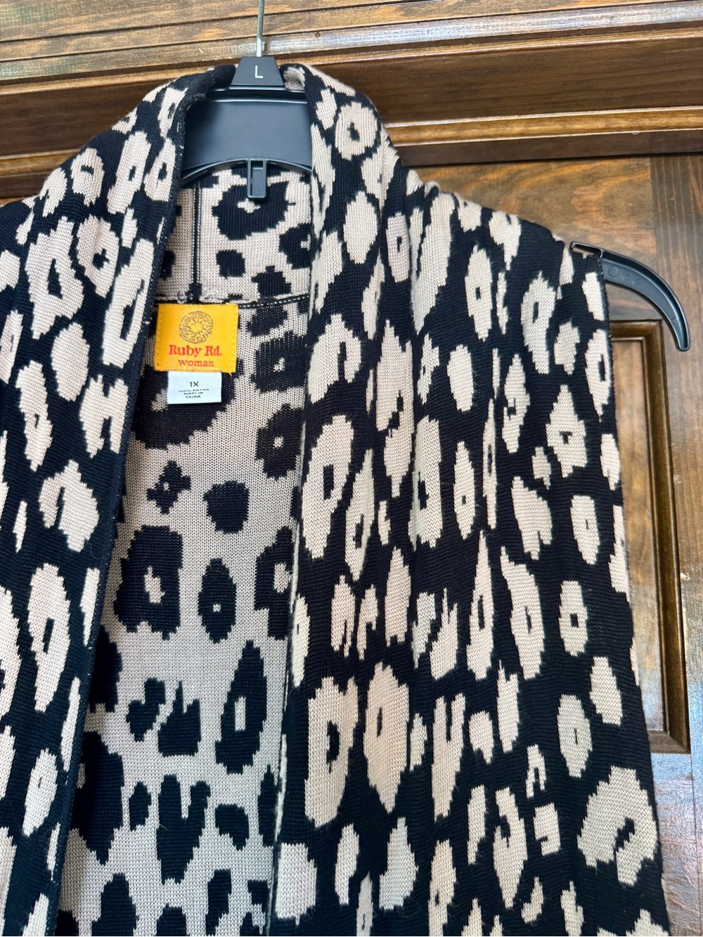 Ruby Rd. Black & Cream Leopard Print Open-Front Vest - Picture 3 of 10